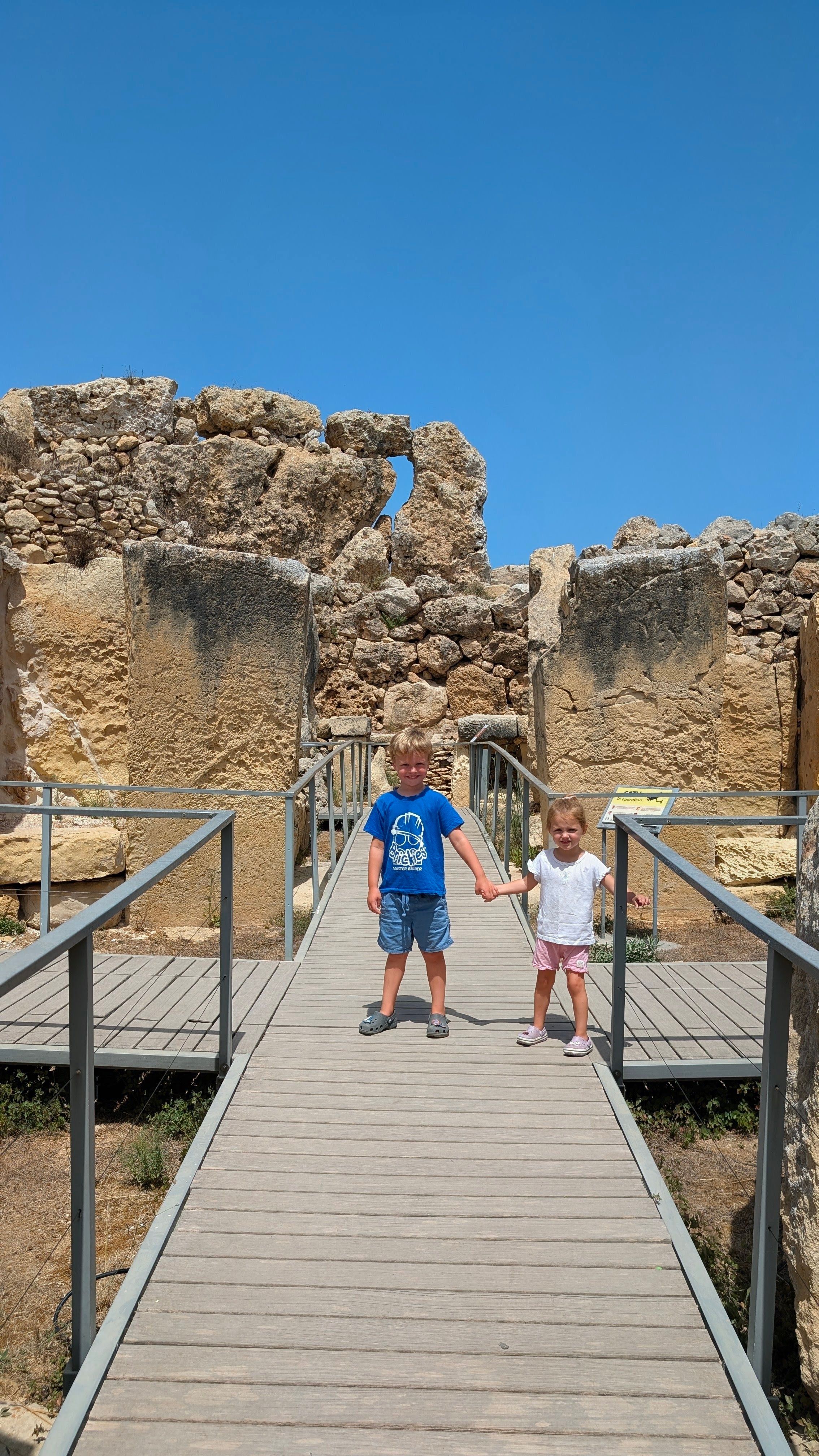 Children at ruins