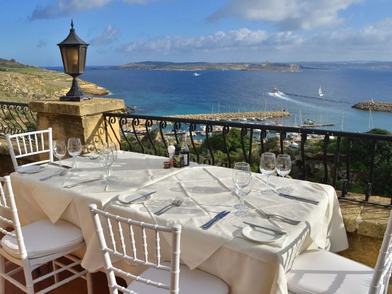 Country Terrace