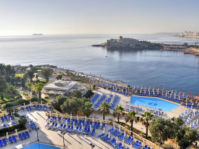 Marina Hotel