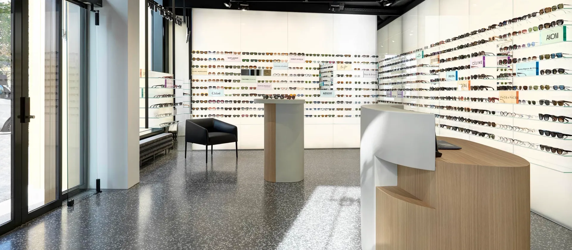 Изображение от проекта Burri Optik – Fine Eyewear and Optometry — project image 8