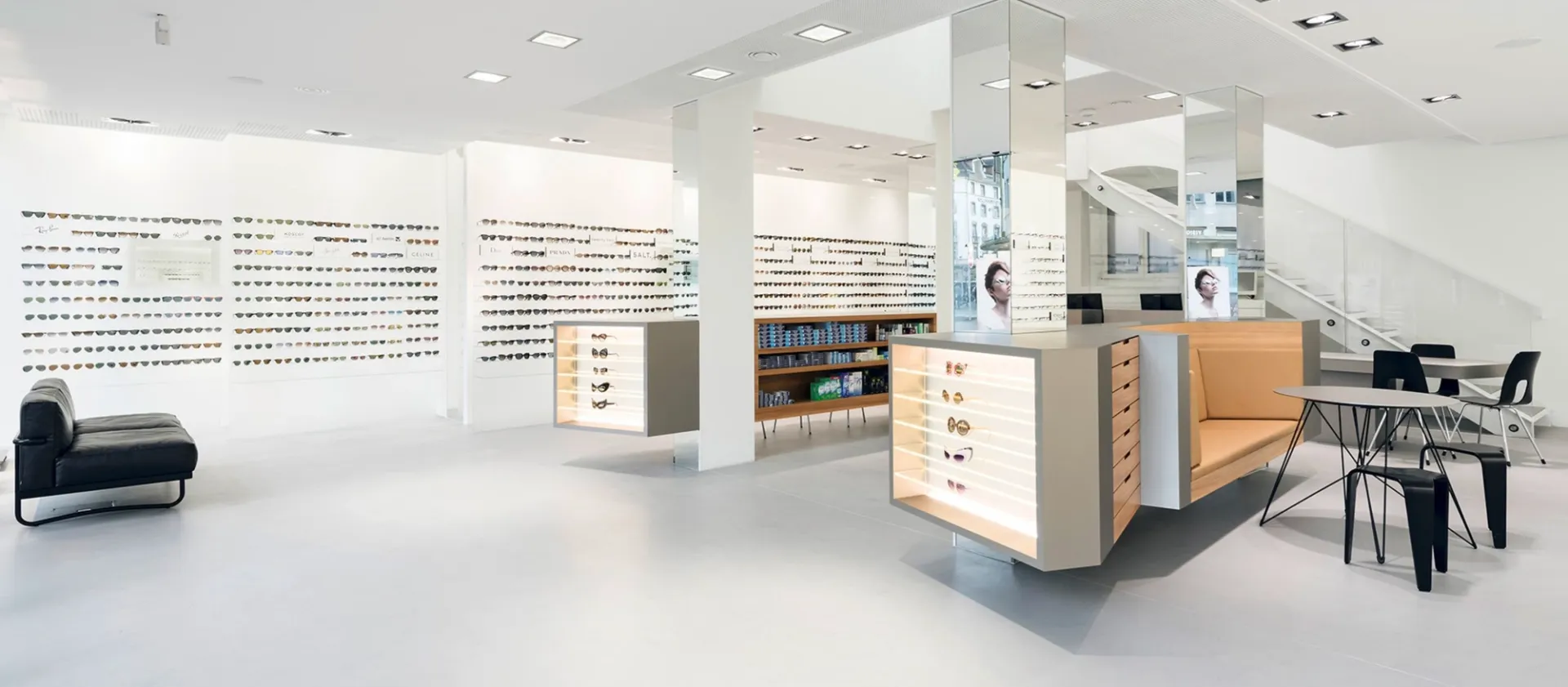 Изображение от проекта Burri Optik – Fine Eyewear and Optometry — project image 9