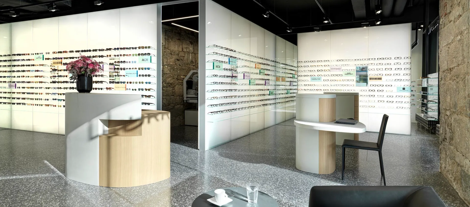 Изображение от проекта Burri Optik – Fine Eyewear and Optometry — project image 7