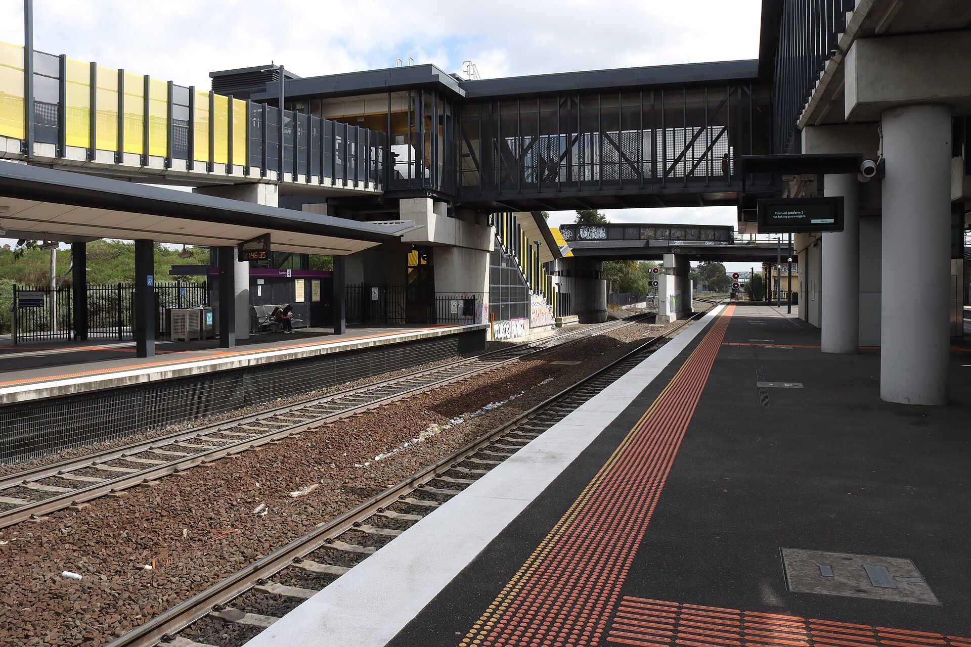 Melbourne Airport Rail Stage 1 is underway at Sunshine, with the main ...