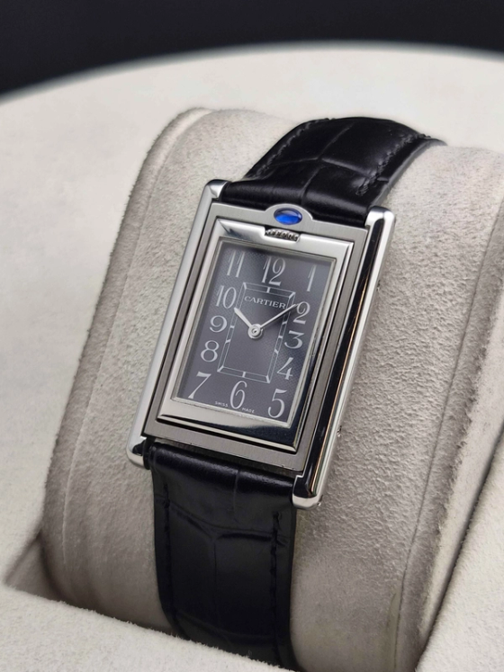 Cartier Tank Basculante Medium