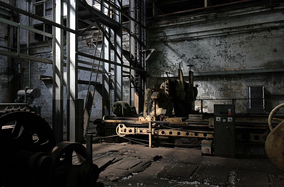 Minimum Order Quantities in OEM Manufacturing: What New Brands Need to Know