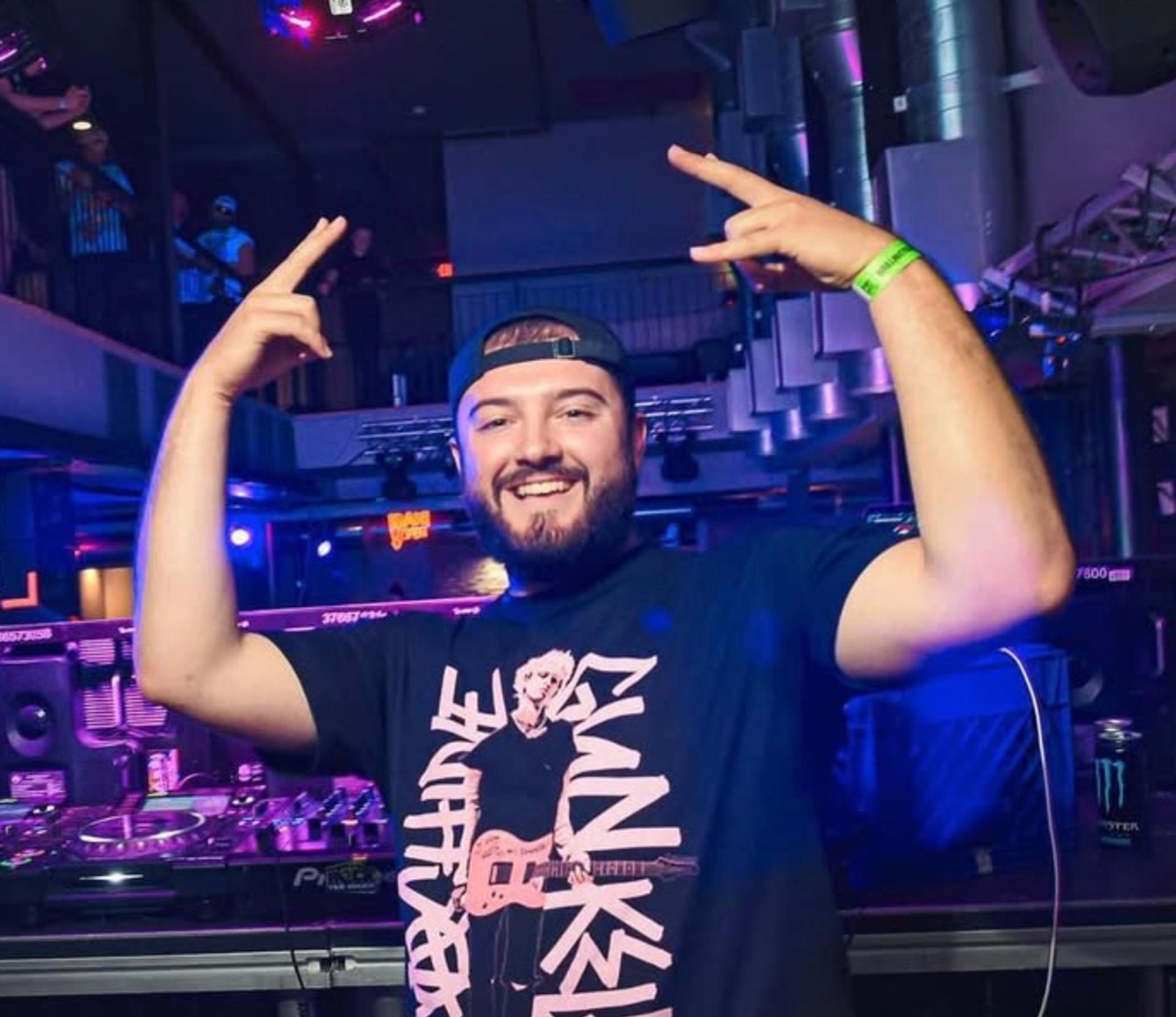 Photo of Entertainer