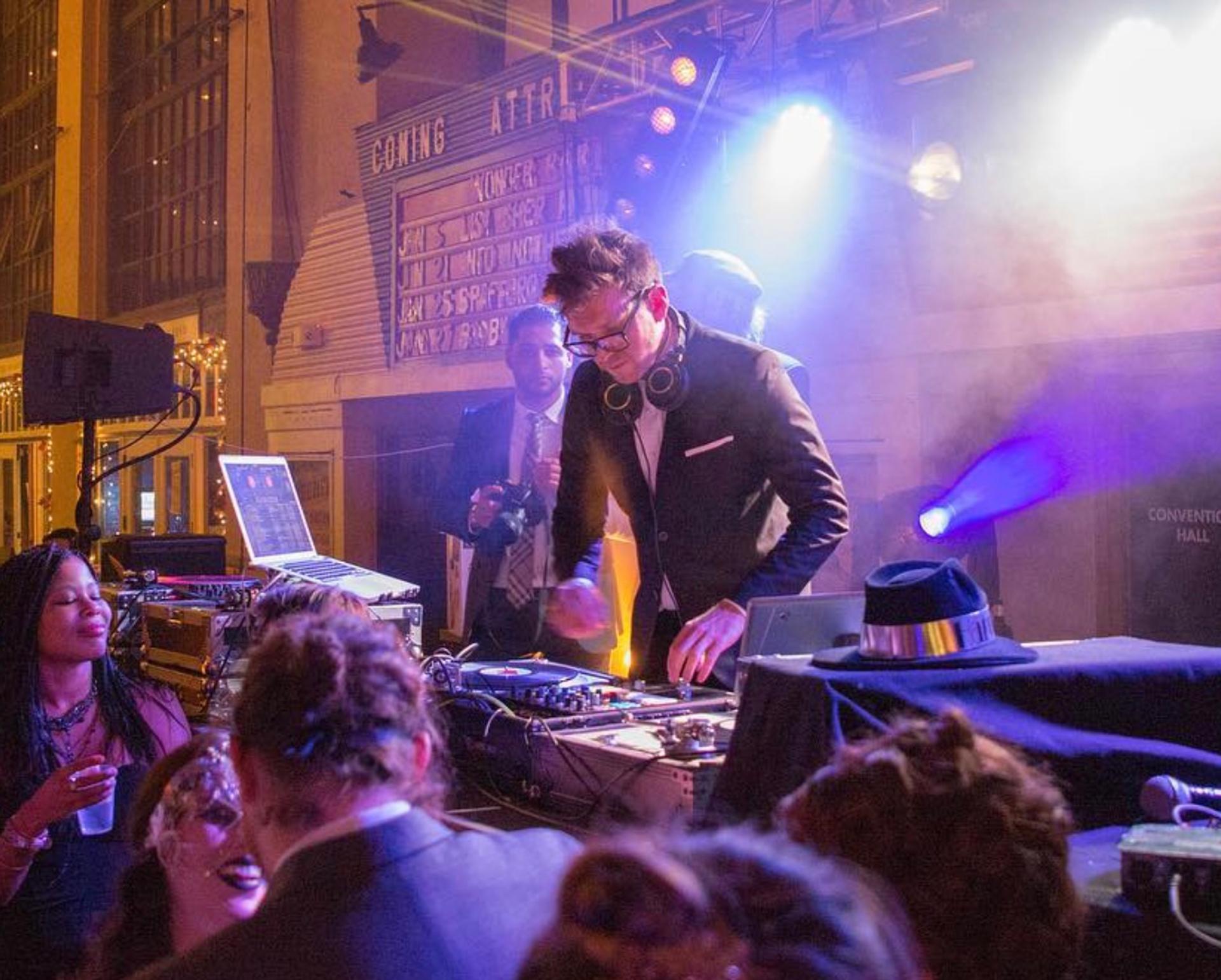 Photo of Entertainer