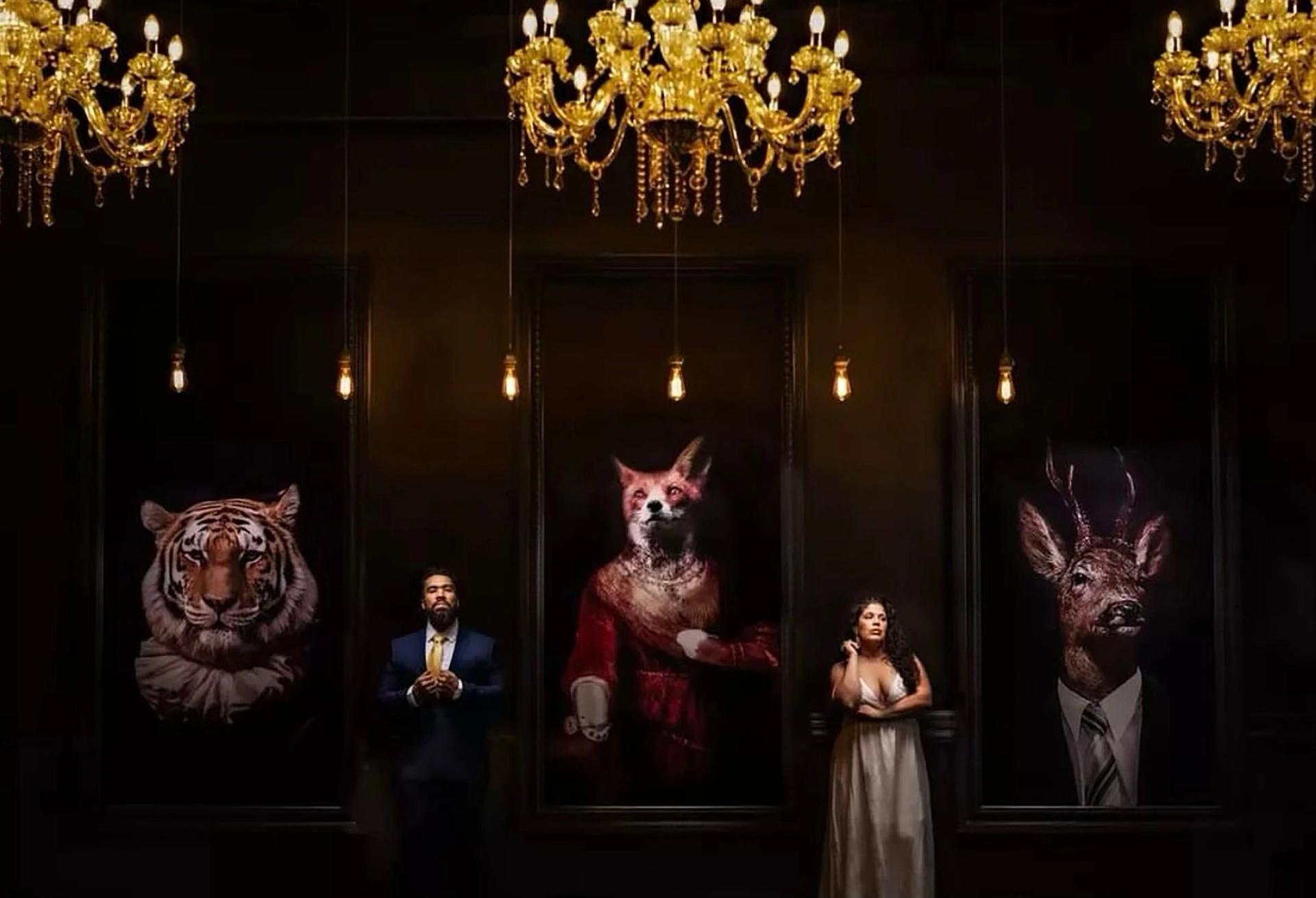 Photo of wedding couple in Porta AP Abbot Room