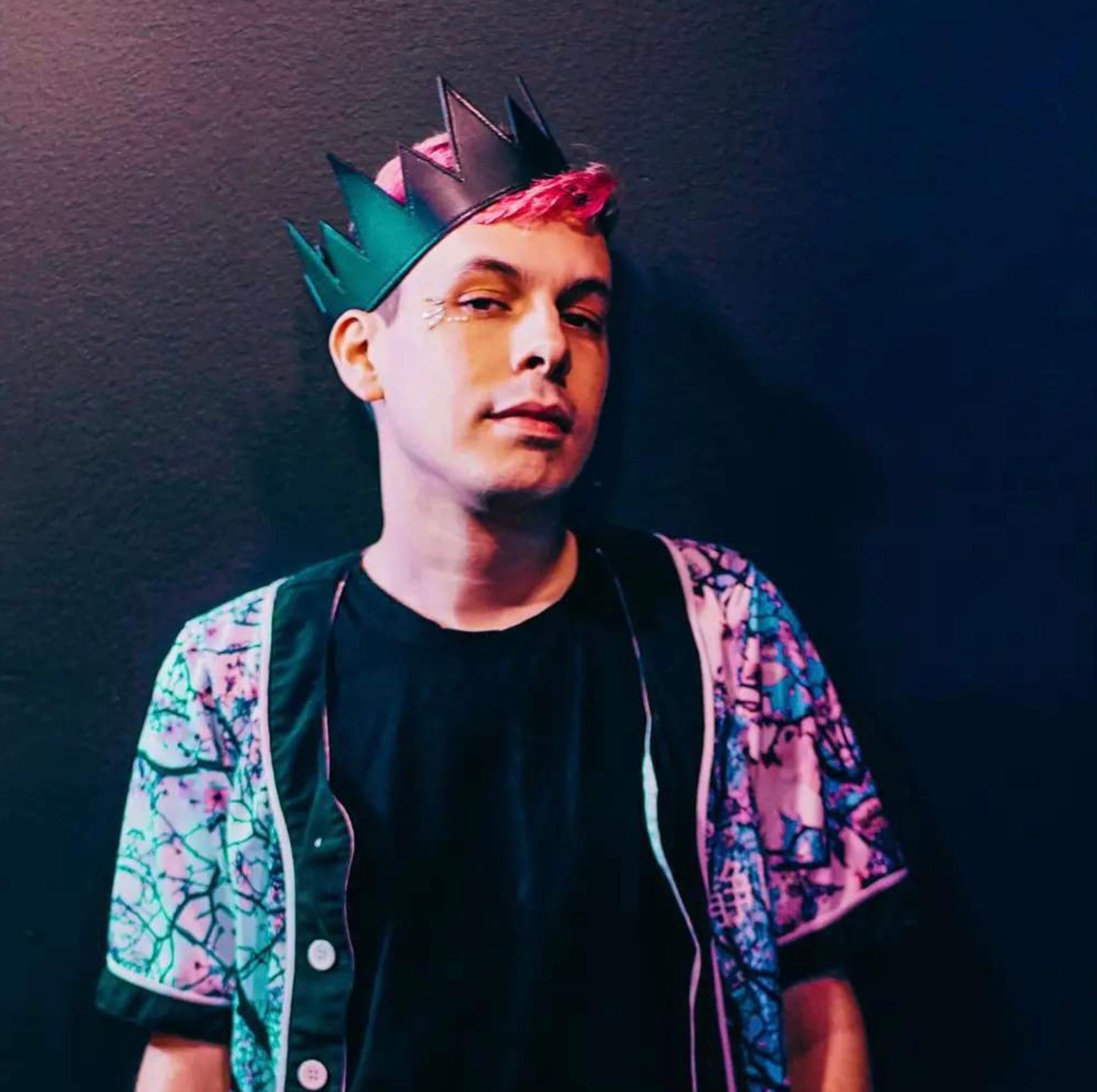 Photo of Entertainer