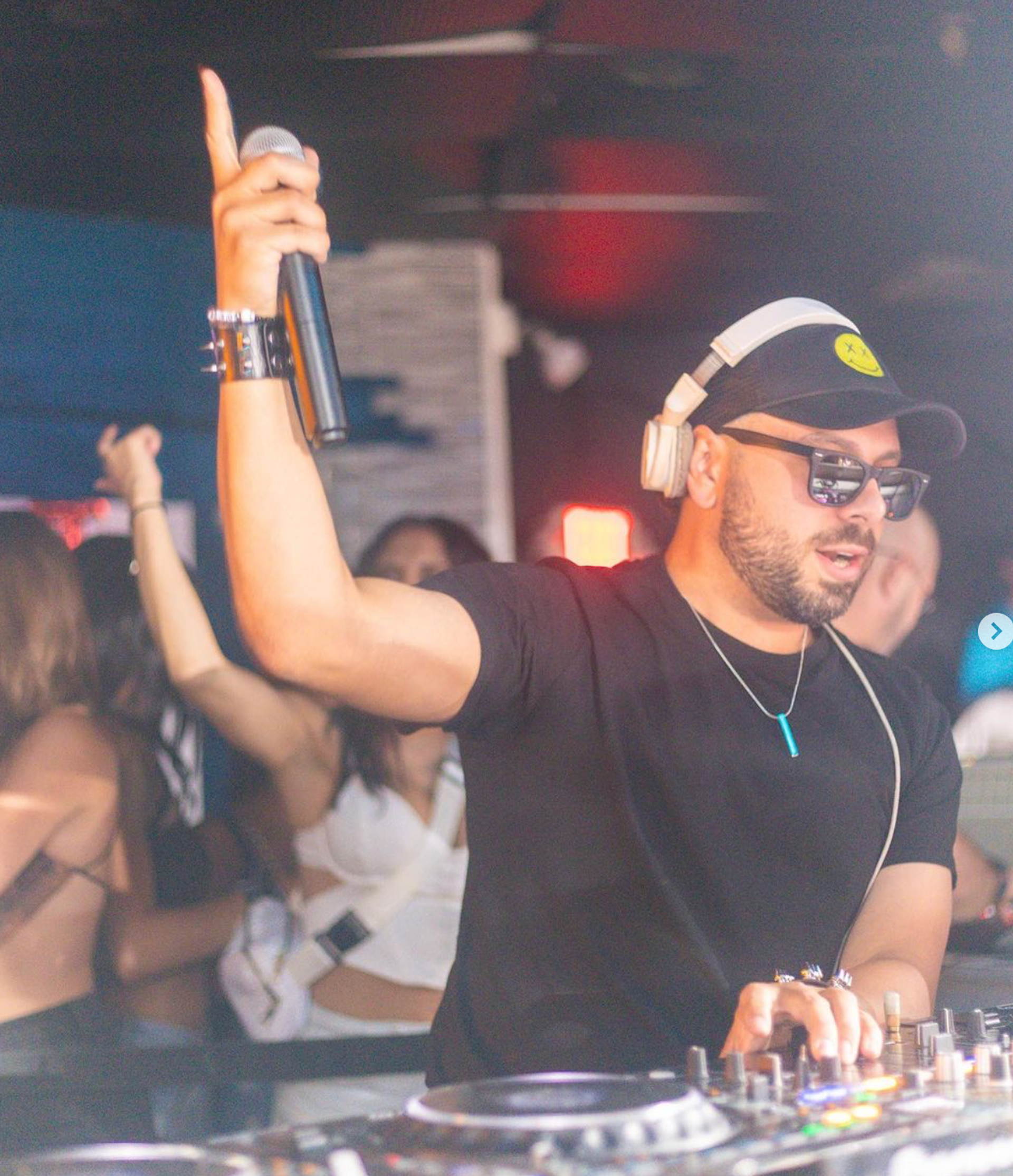 Photo of Entertainer