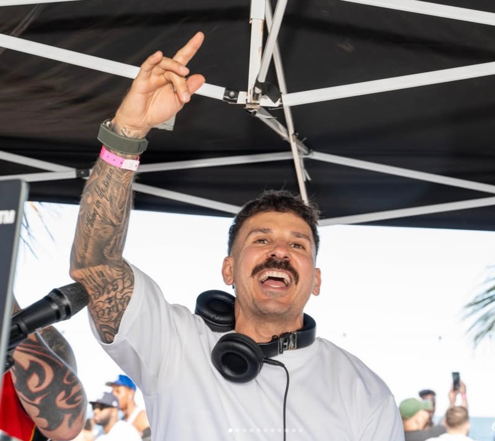 Photo of Entertainer