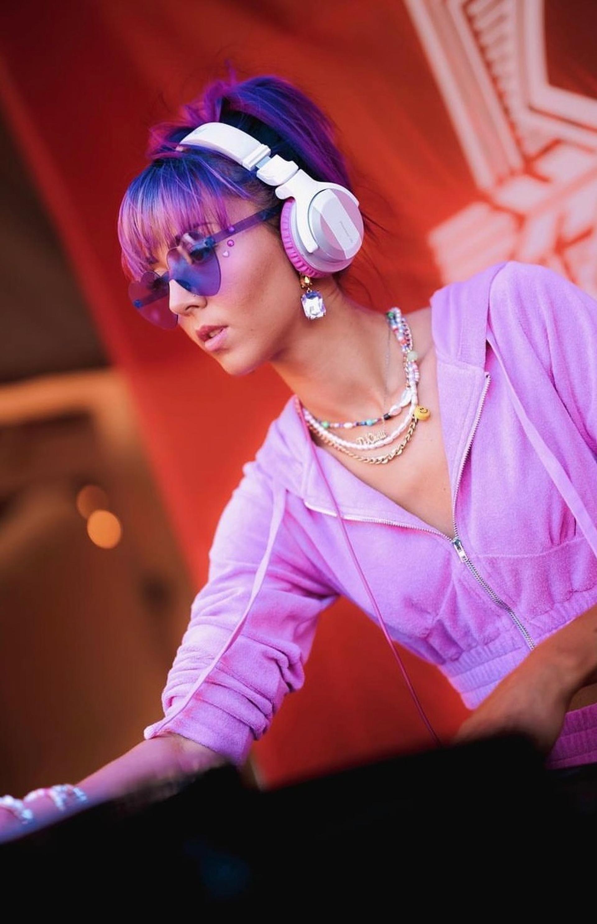 Photo of Entertainer