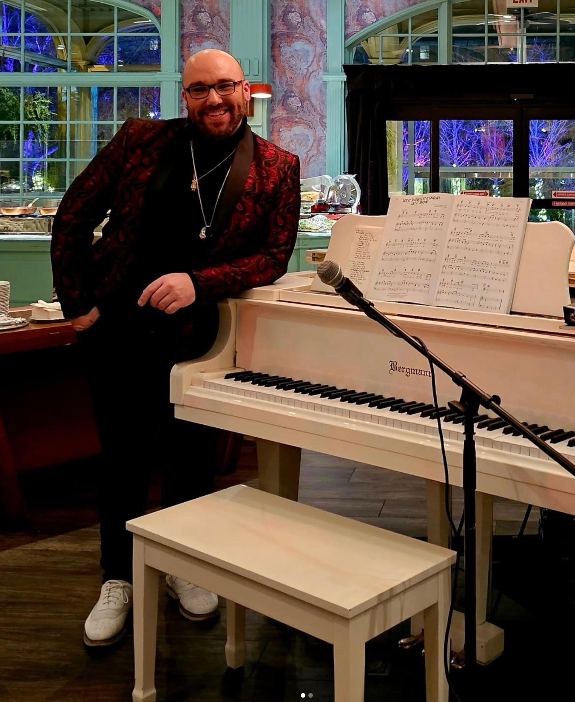 Photo of Entertainer