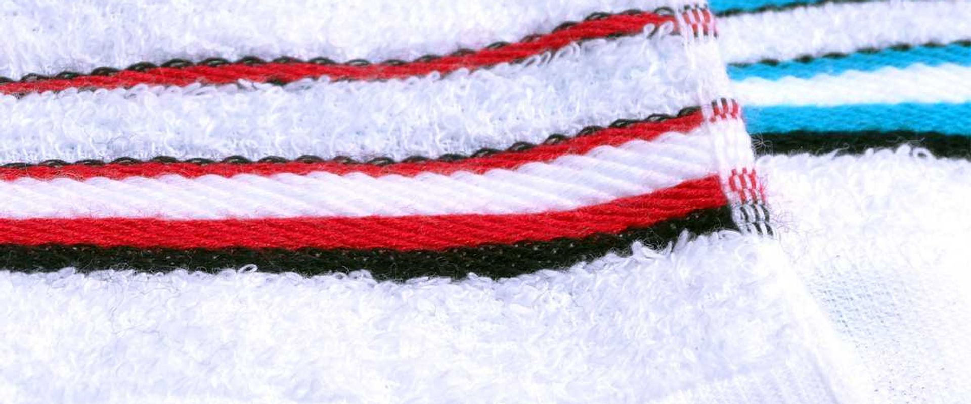 ボーダータオルのボーダー拡大赤色と水色