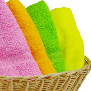 多色カラーフェイスタオルフェイスタオルの定番多色カラーをカゴに並べて