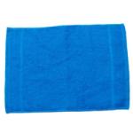 おしぼりの濃ブルーを一枚広げて長さをわかるようにした