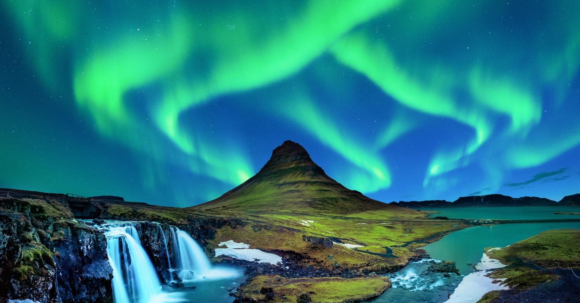 A collage of Iceland's most captivating photography locations, featuring waterfalls, mountains, glaciers, and the Northern Lights