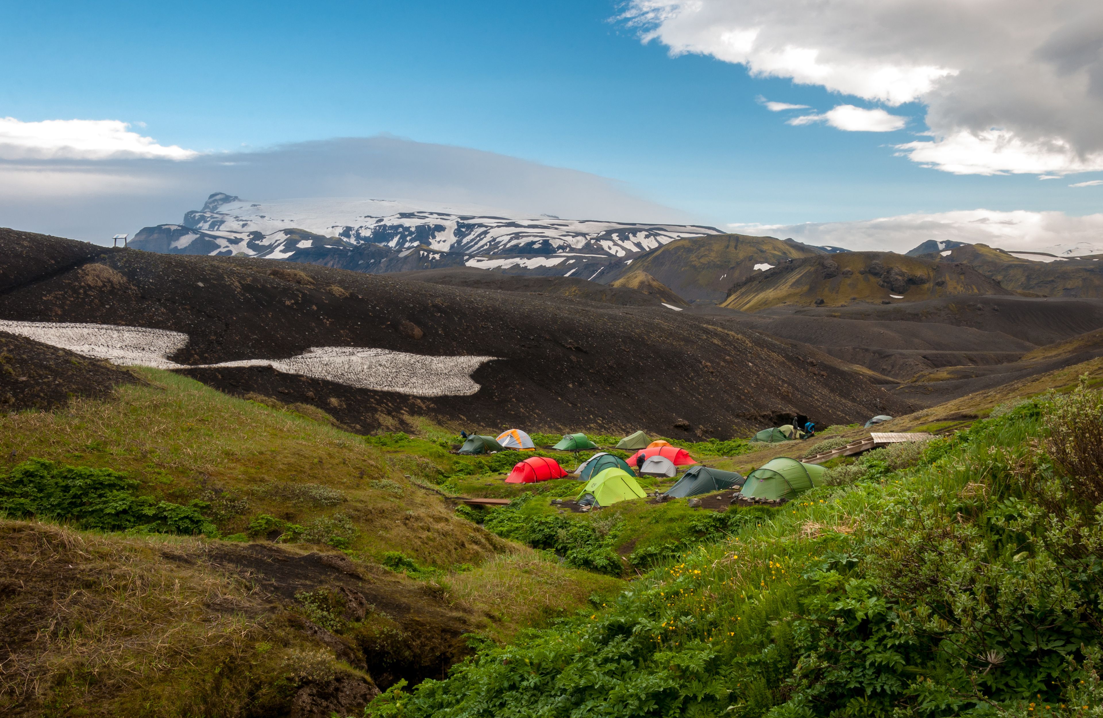 People camping in the Laugavegur trail