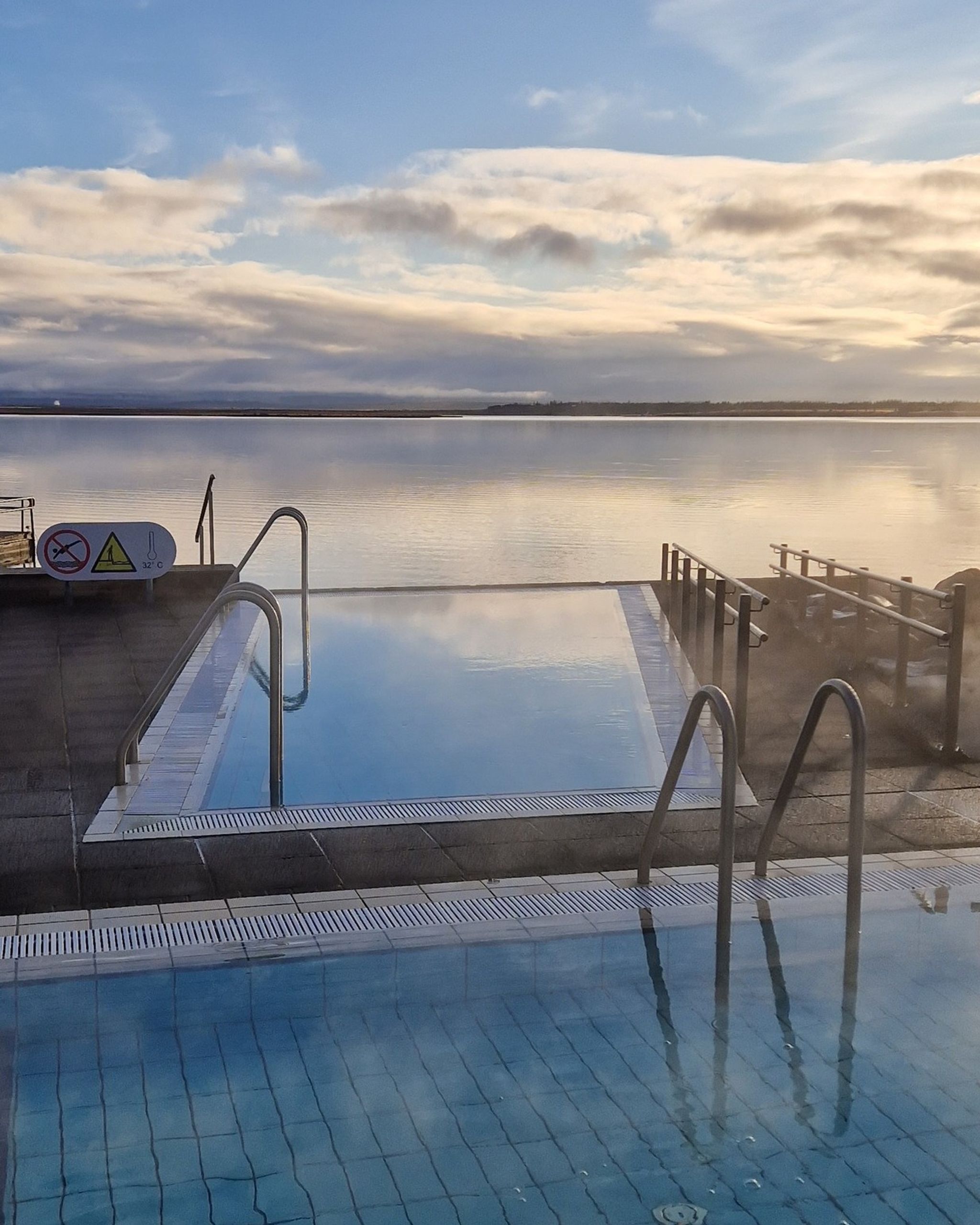 Laugarvatn Fontana pool