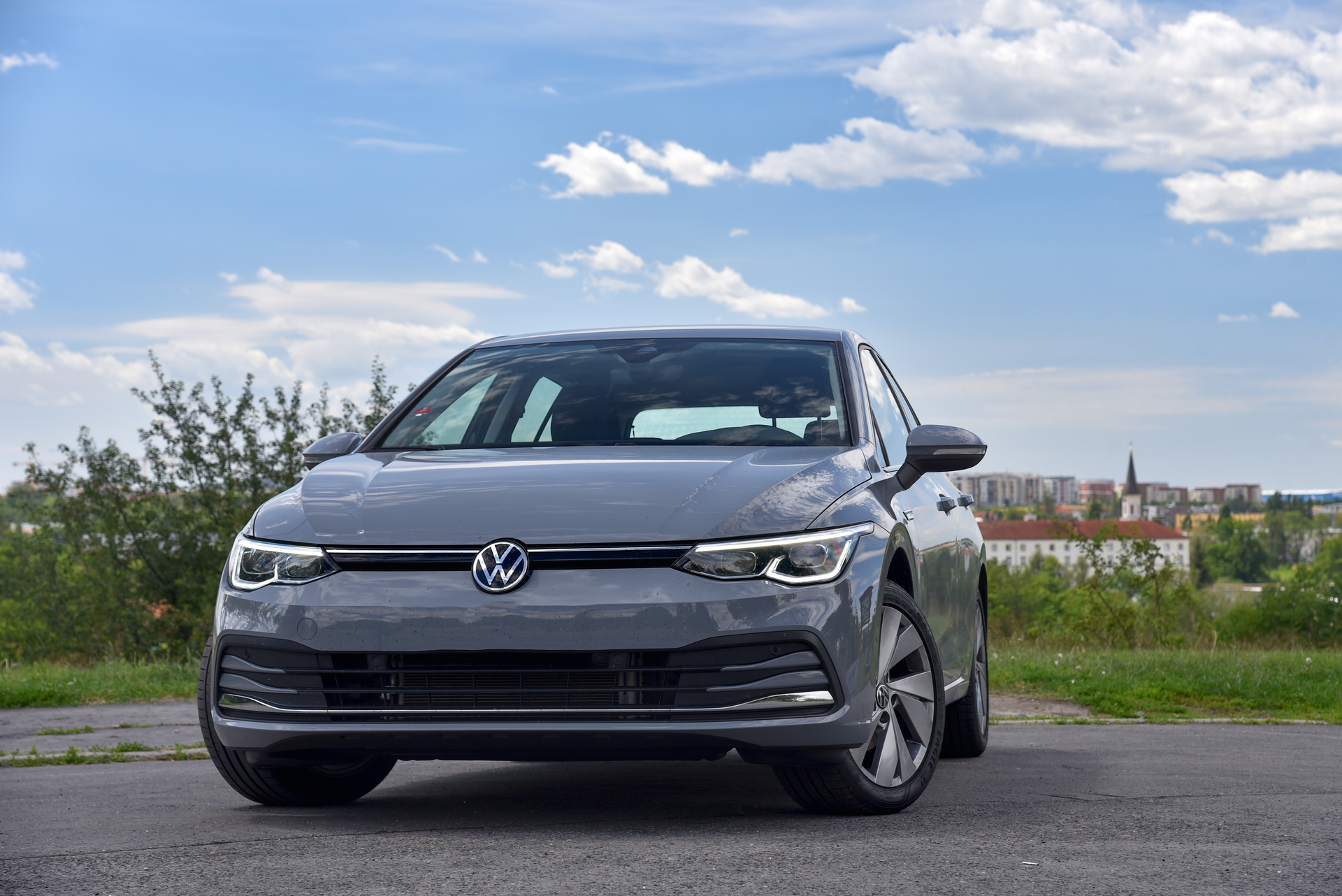 VW Golf bílaleigubíll á Íslandi, útvegaður af Go Car Rental