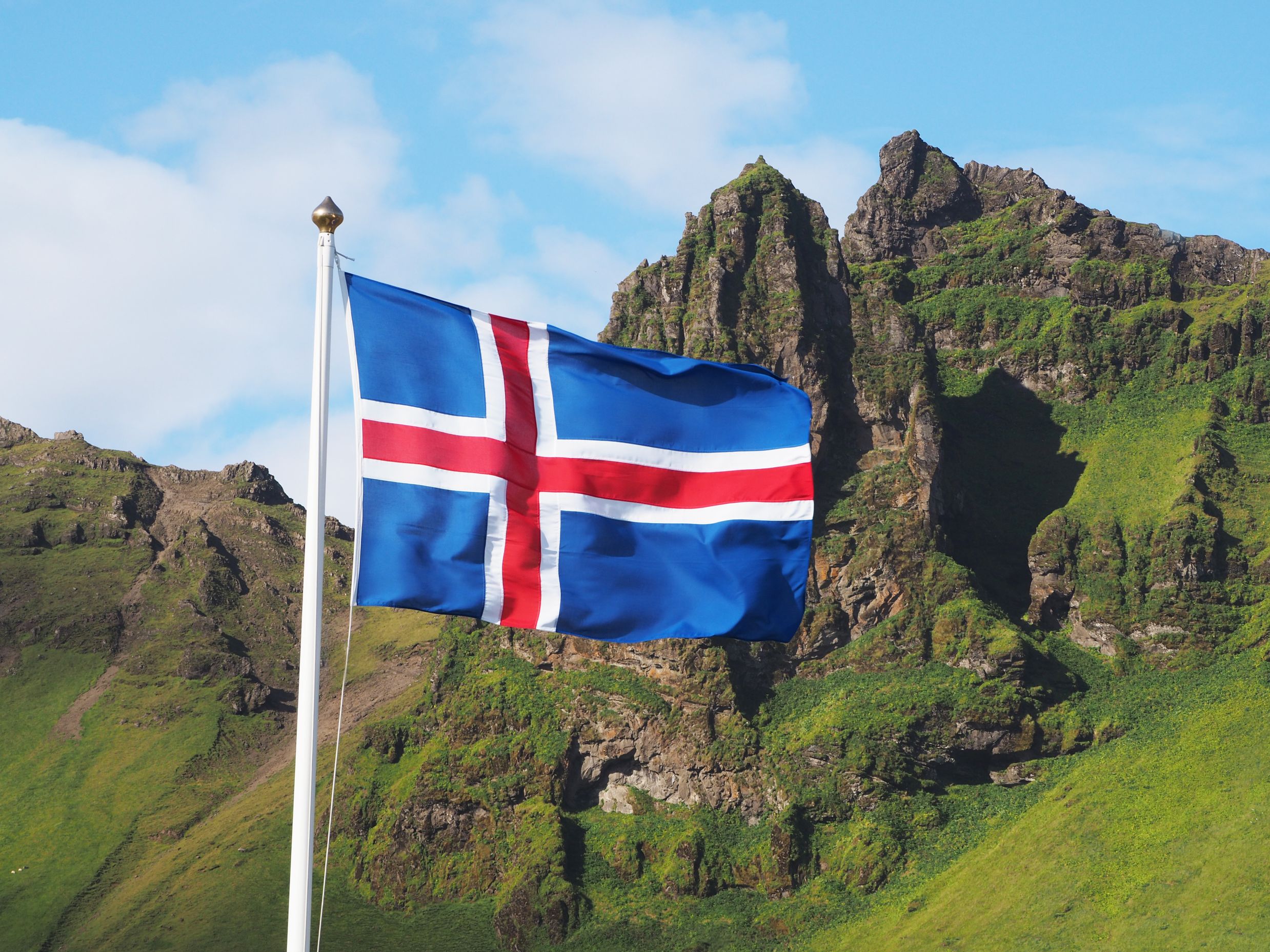 Flag and a question, what language do they speak in iceland?