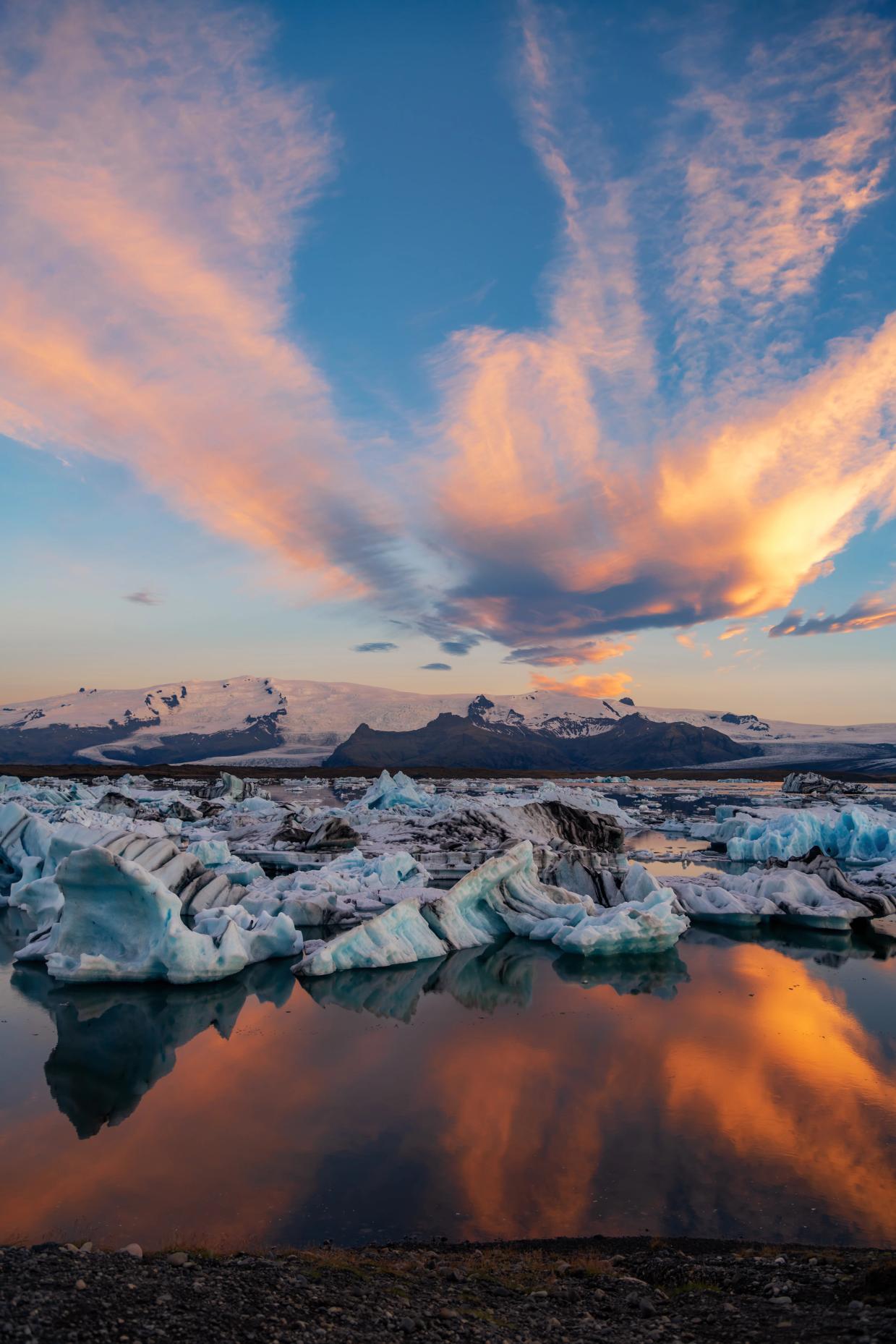 Jokulsaron Glacier Lagoon under the Midnight sun