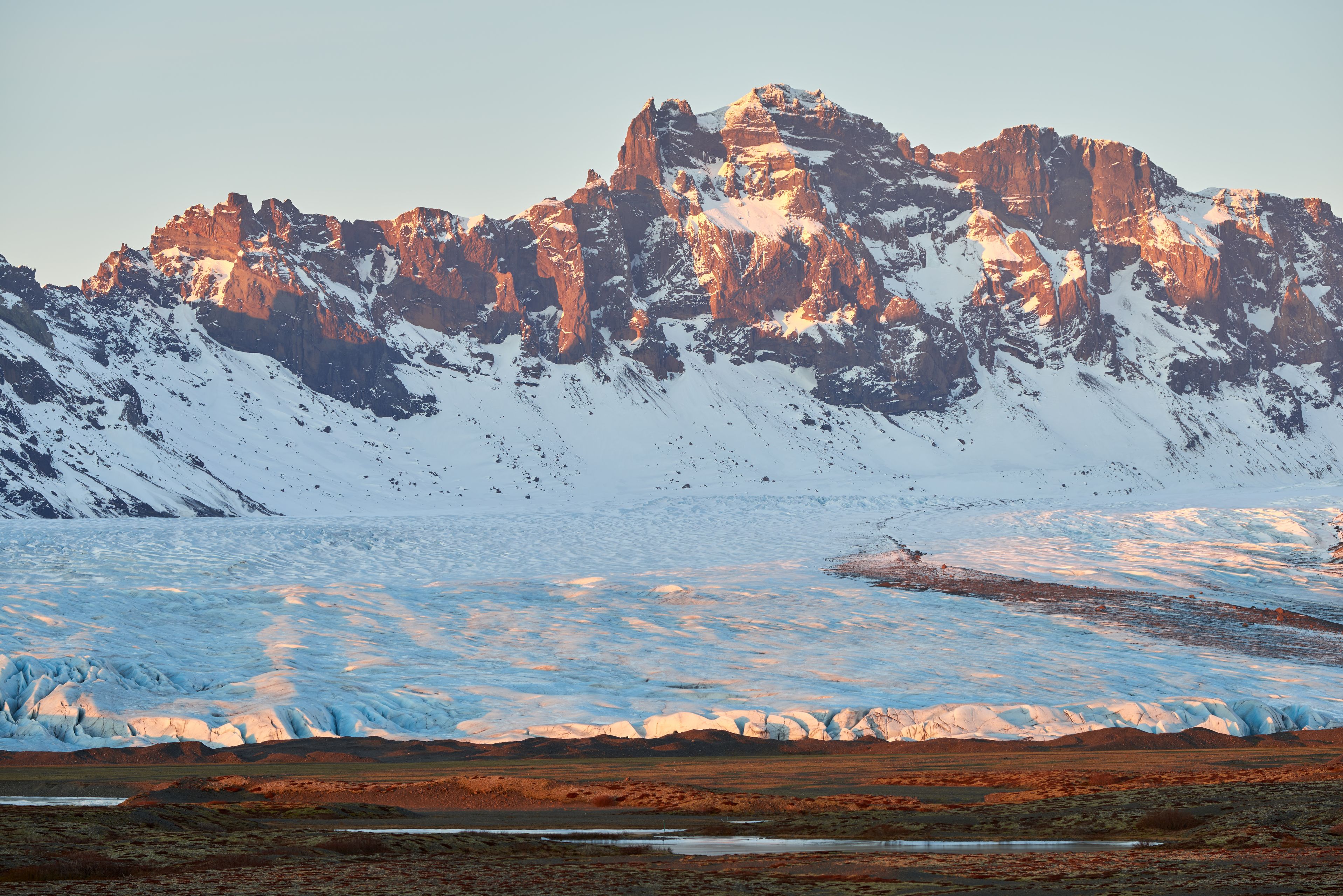 Montaña con nieve