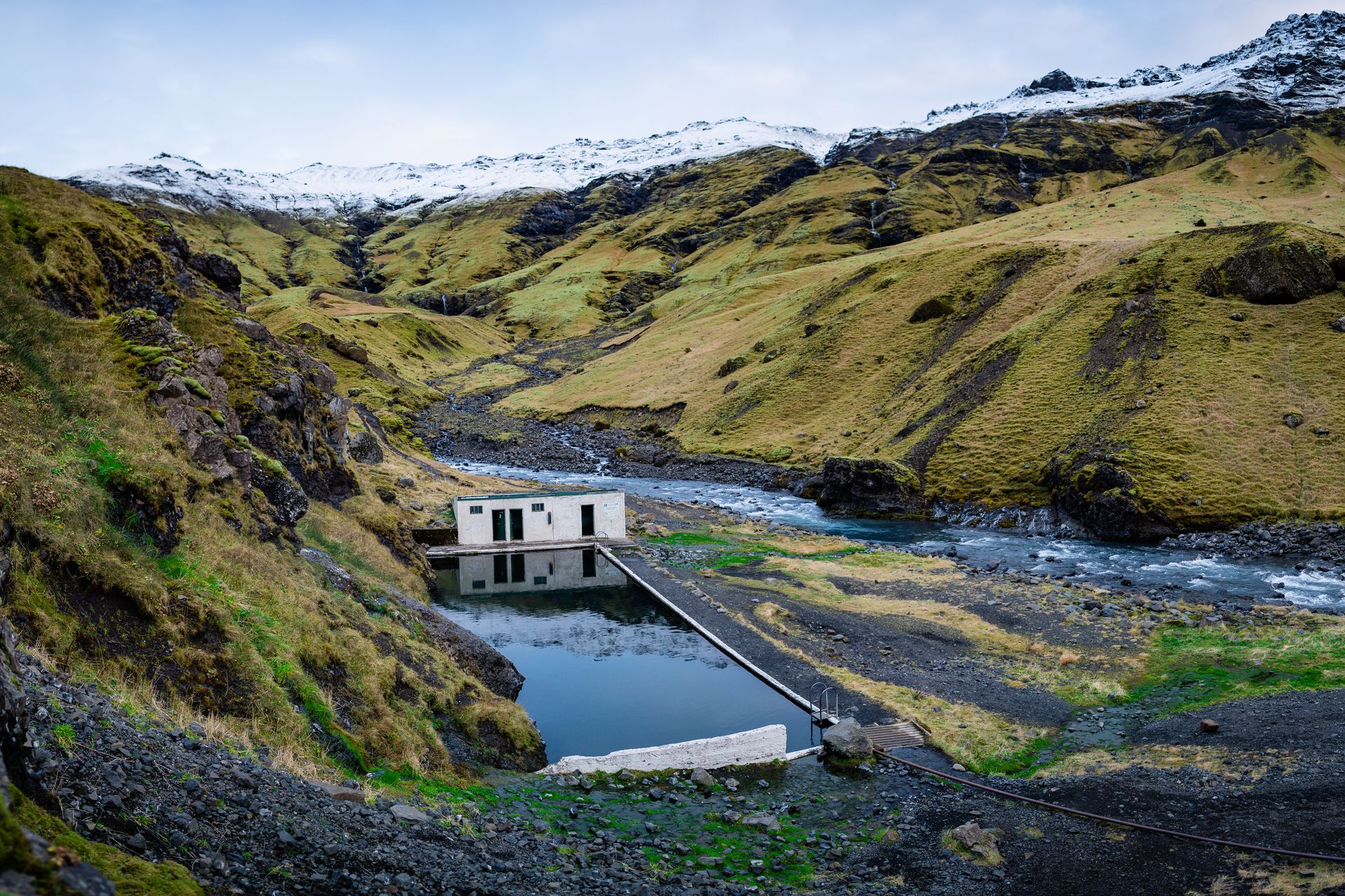 Seljavallalaug: beautiful pool and naturally heated hot spring in southern Iceland