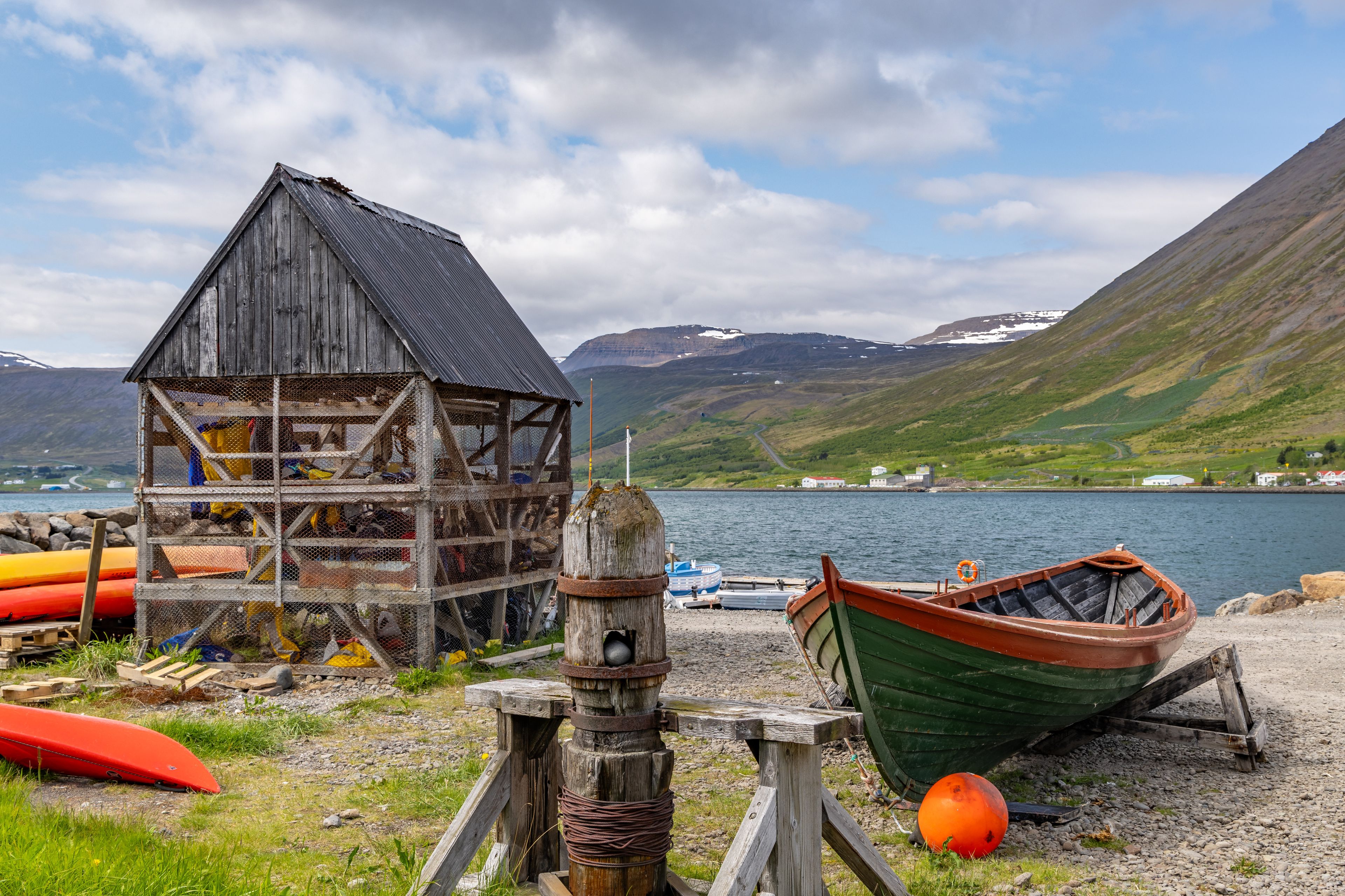 Fishing boat at Ísafjörður harbor