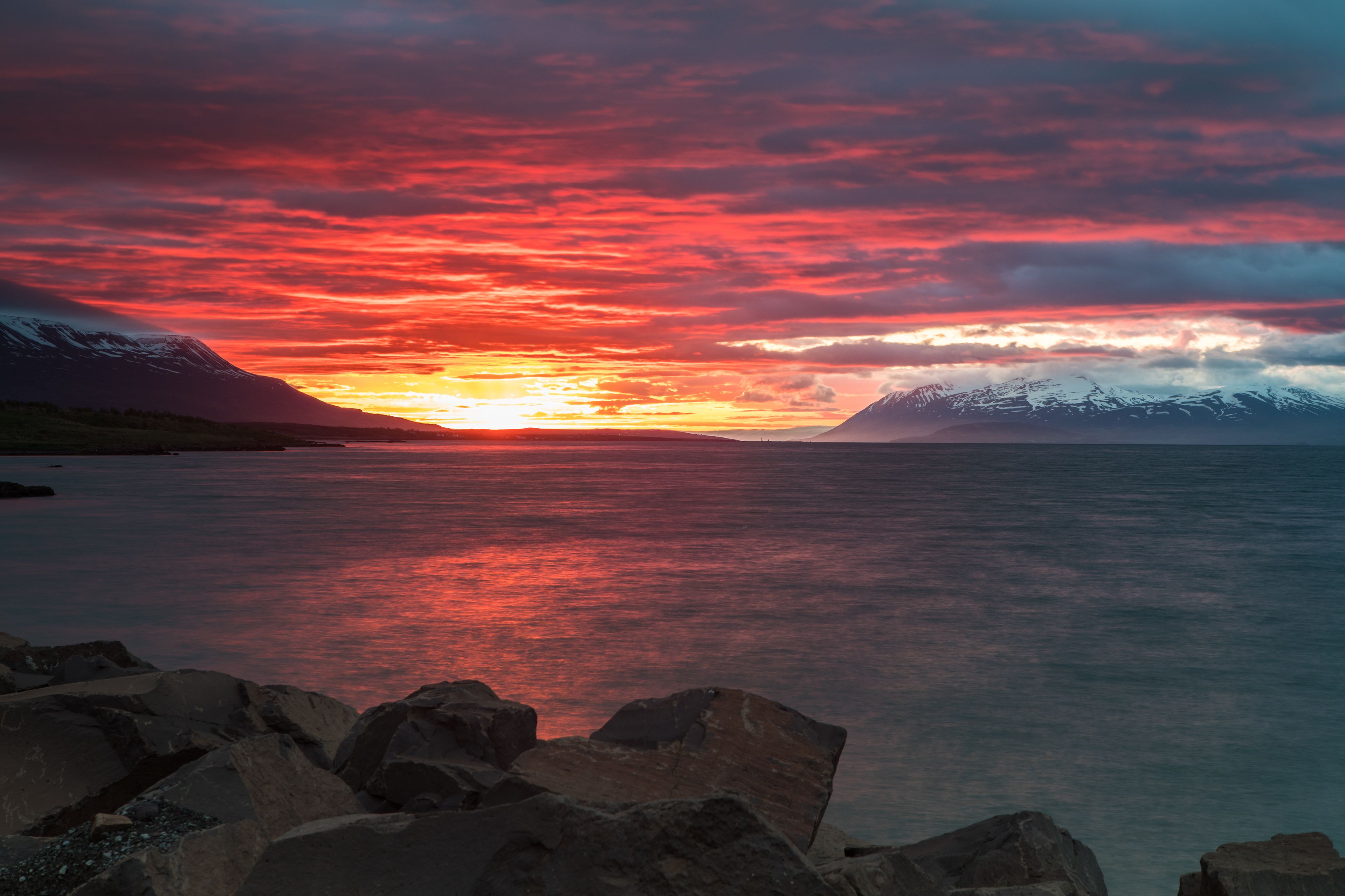 Sol de Medianoche en Akureyri