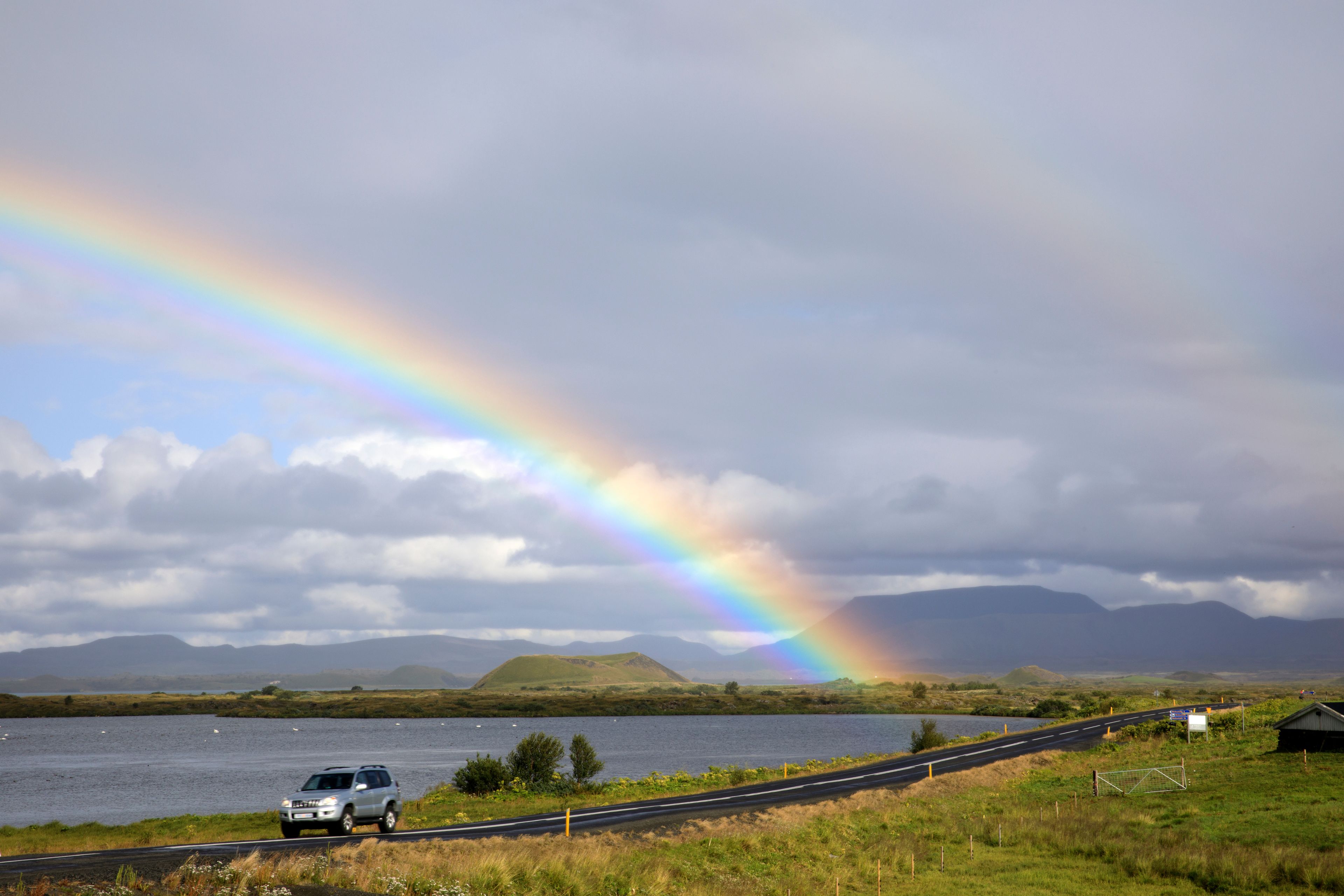 Arco iris al lado del Lago Myvatn 