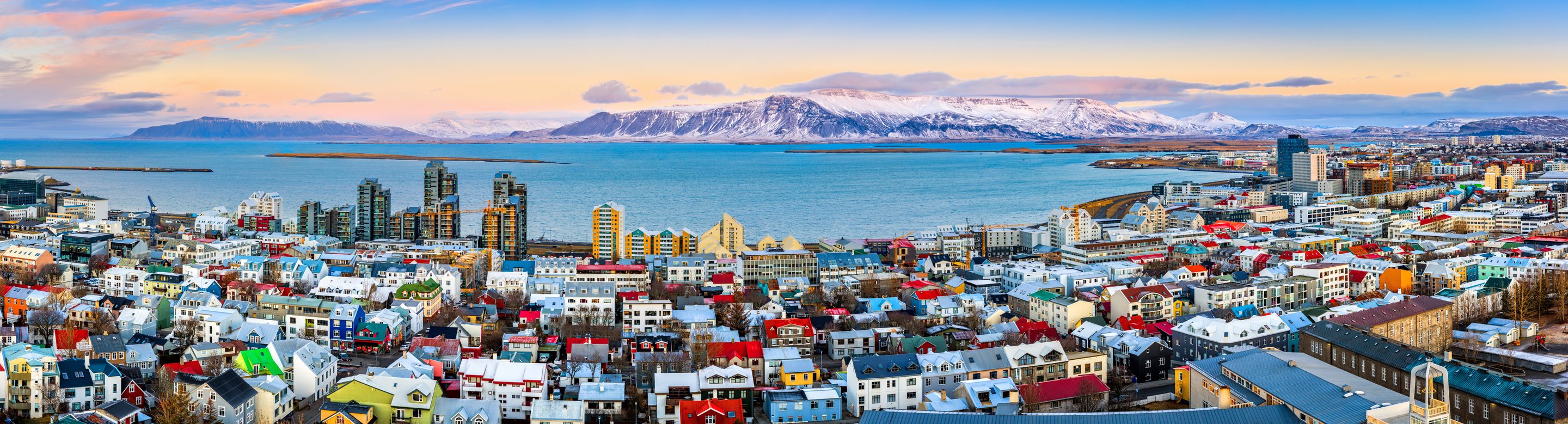 El centro de  Reykjavik al atardecer