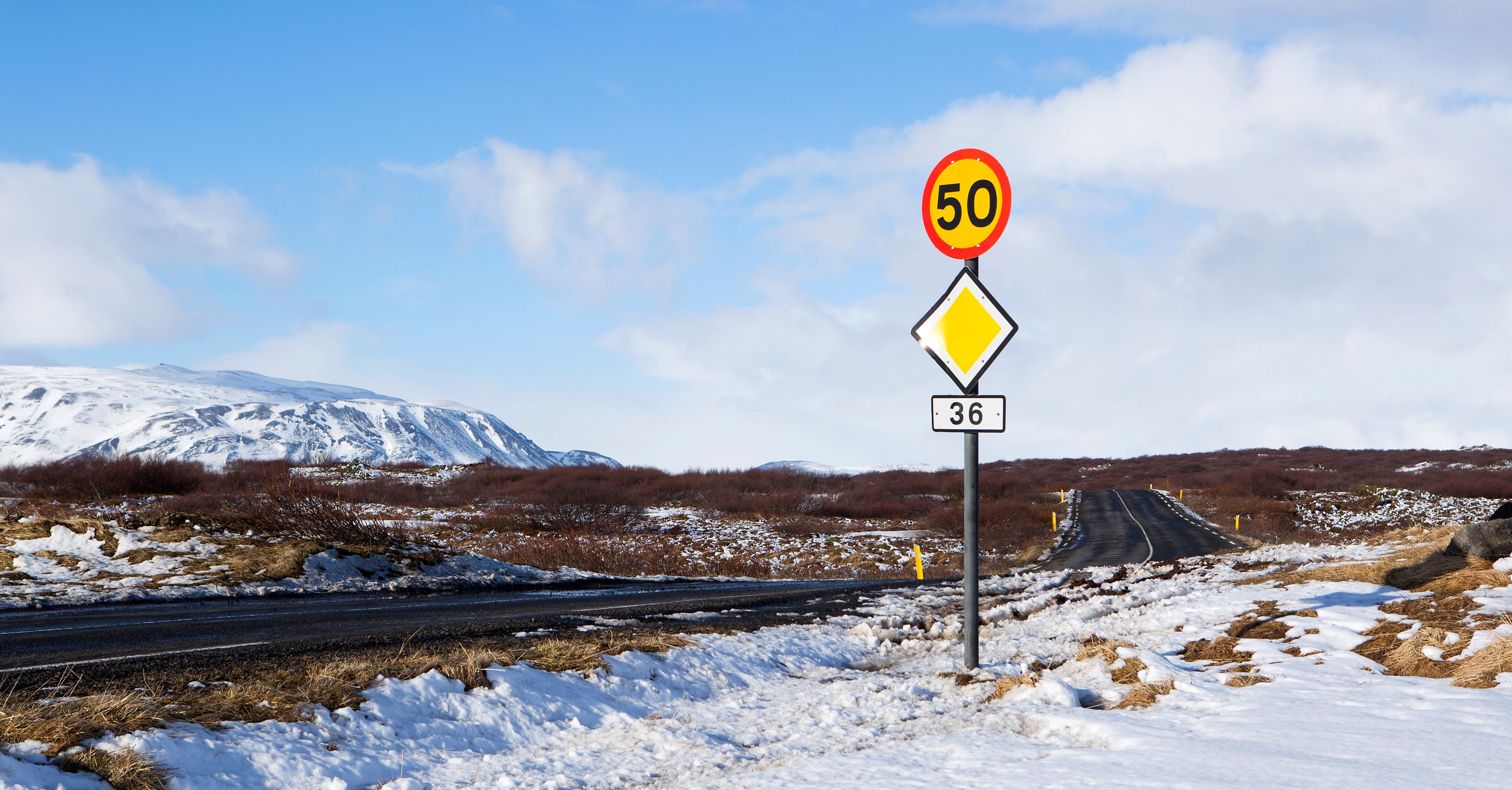 Speed limit sign in Iceland that says 50 is the maximum speed limit