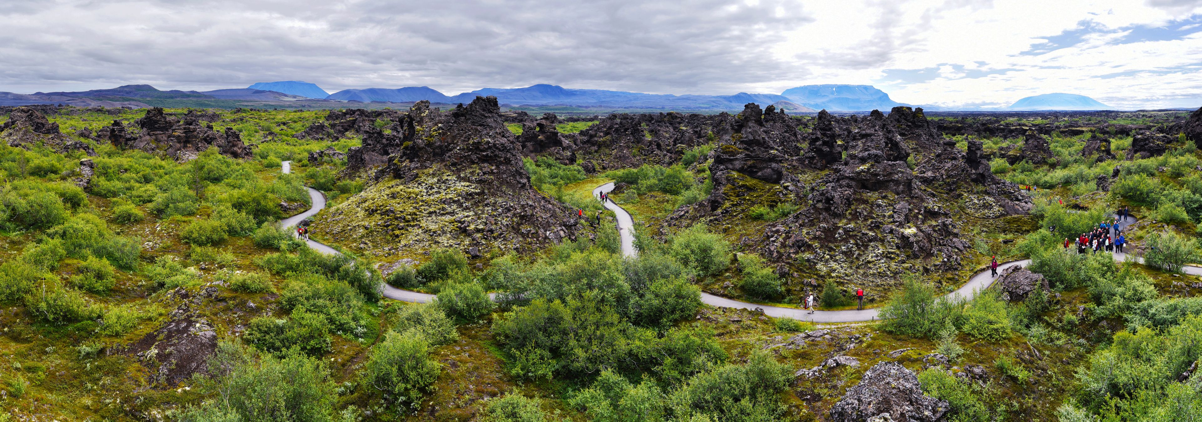 Panorámica del campo de lava de Dimmuborgir 