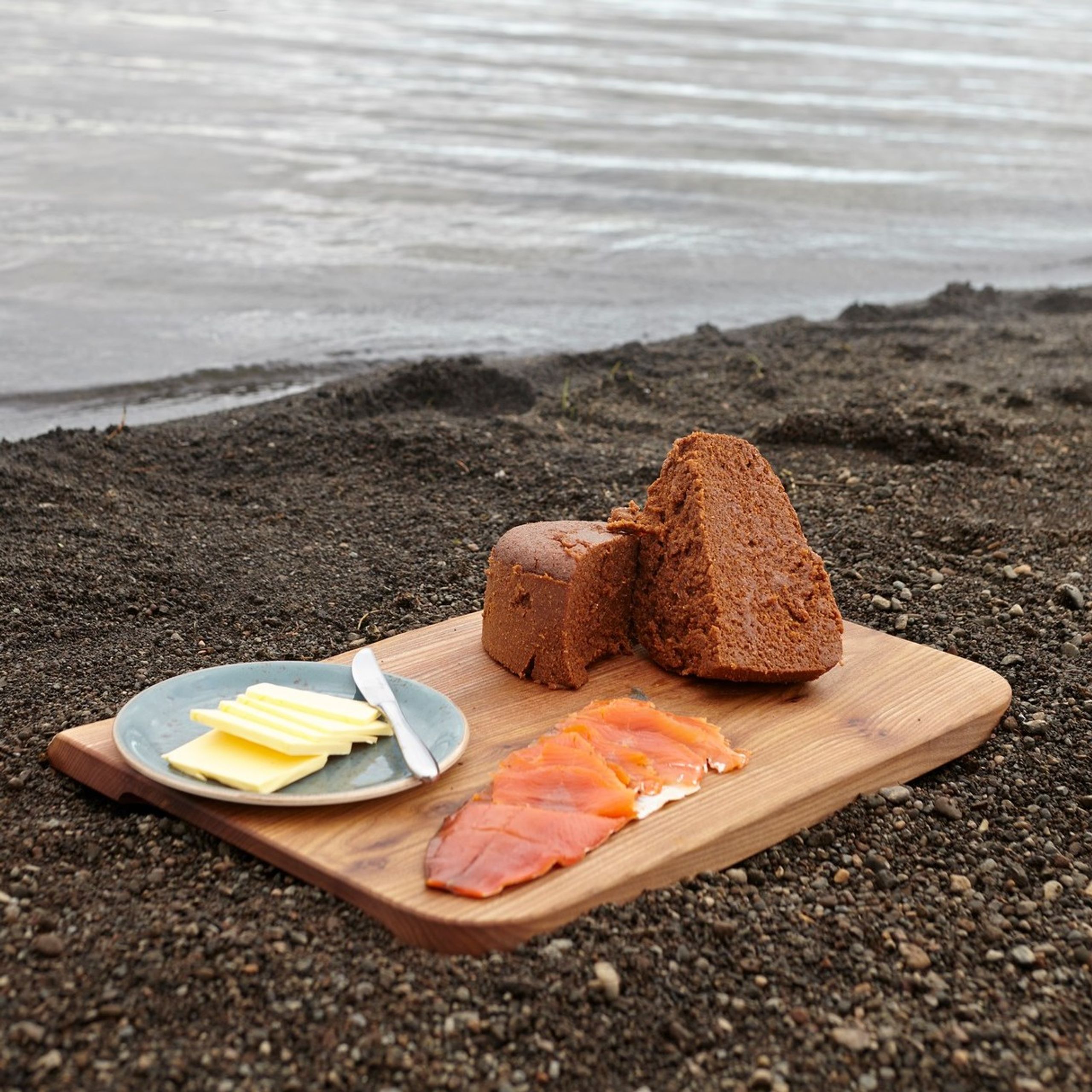 Cheese, bread, and salmon in Laugarvatn Fontana