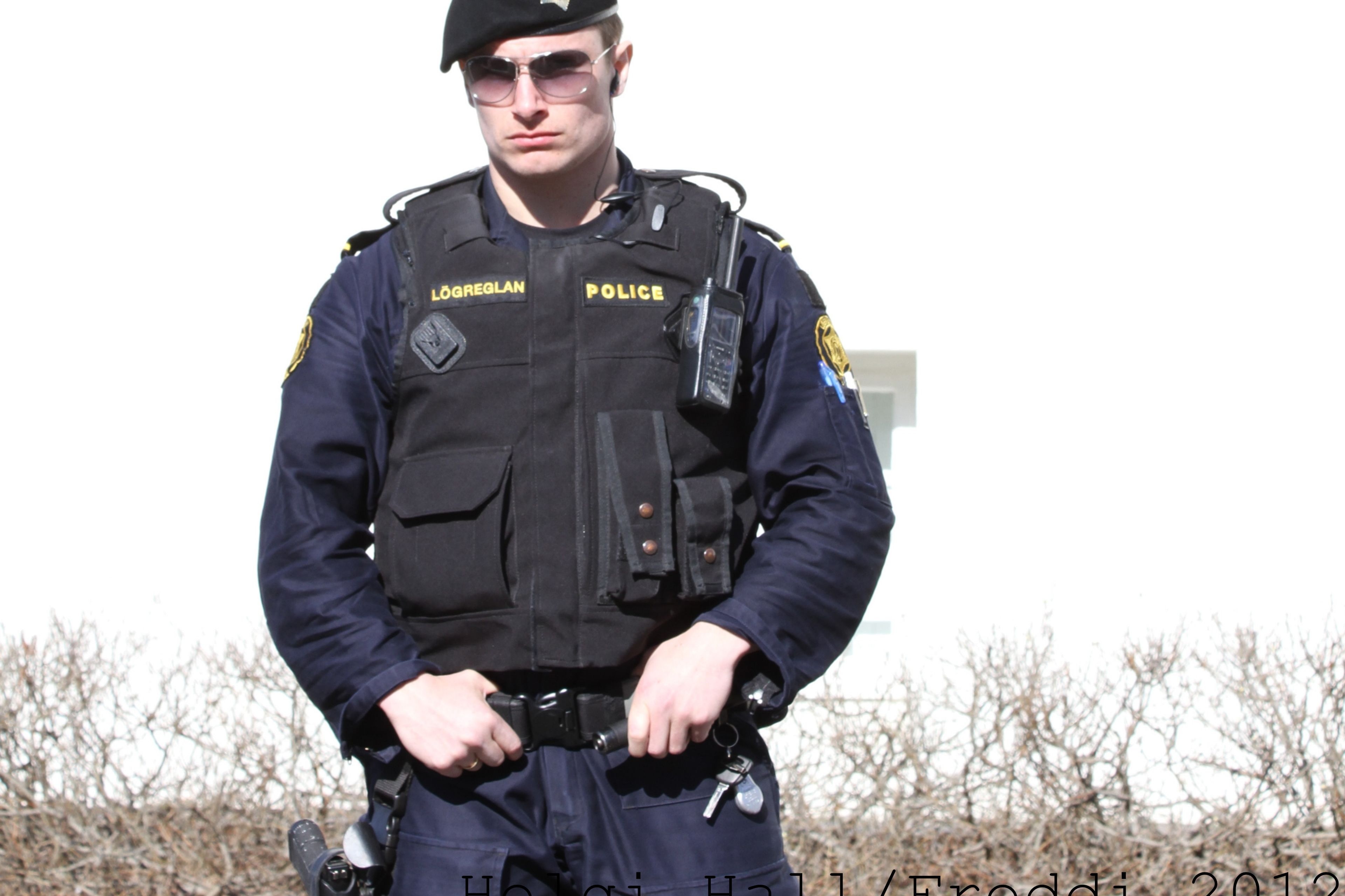 An armed officer from the SWAT Viking Squad in 2012