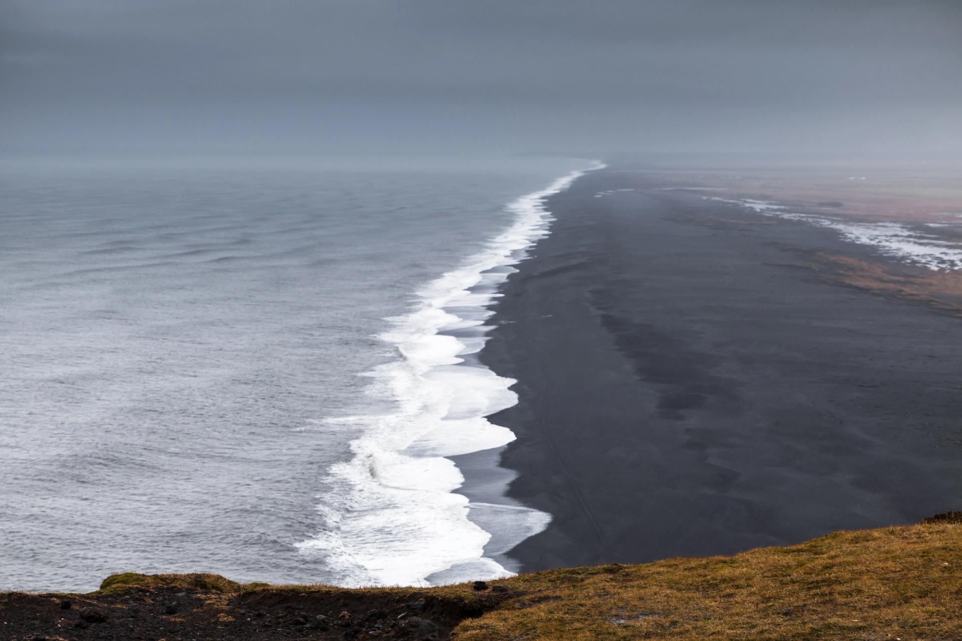 Black sands, North Atlantic Ocean coast 
