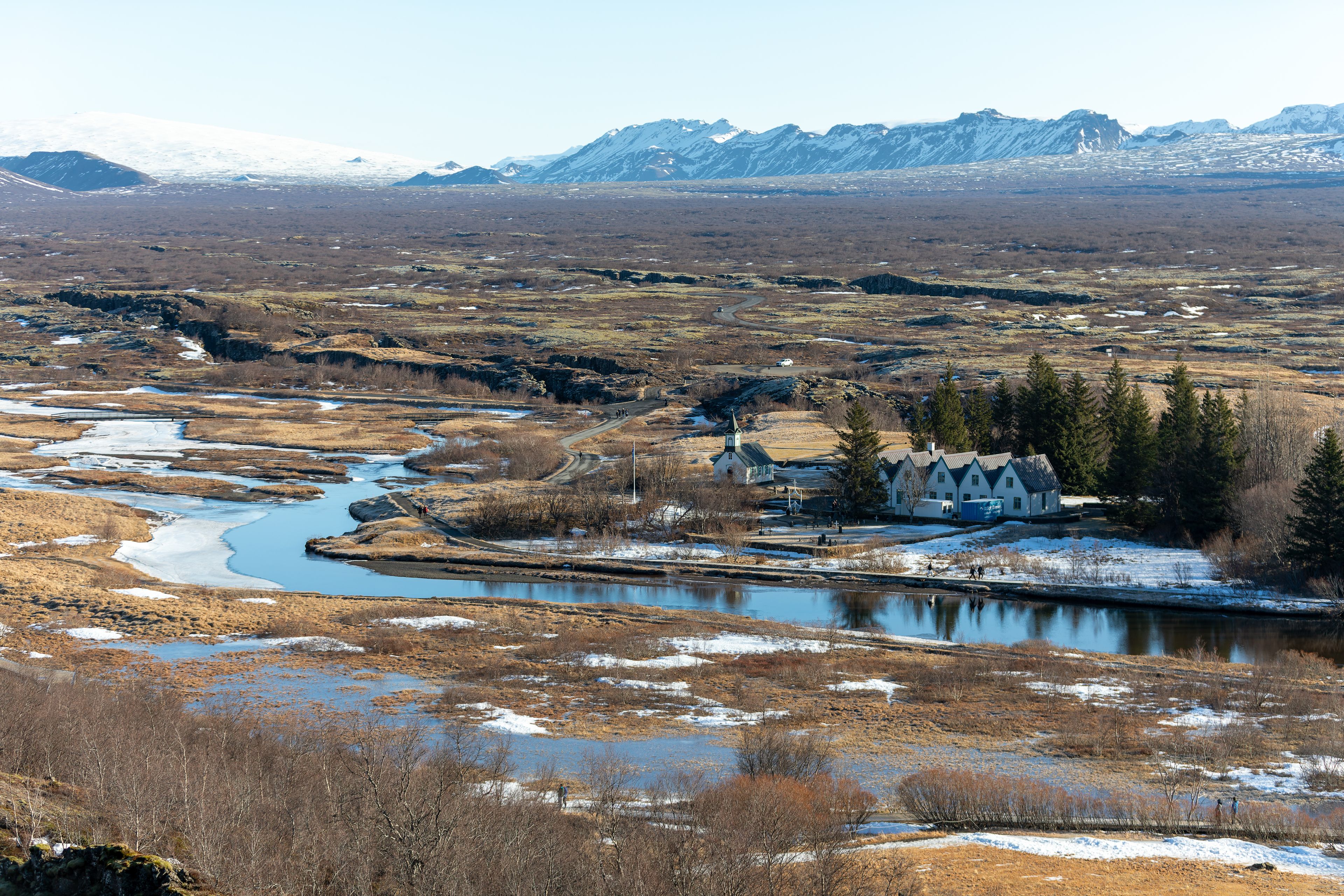 Paisaje islandés en Selfoss durante marzo