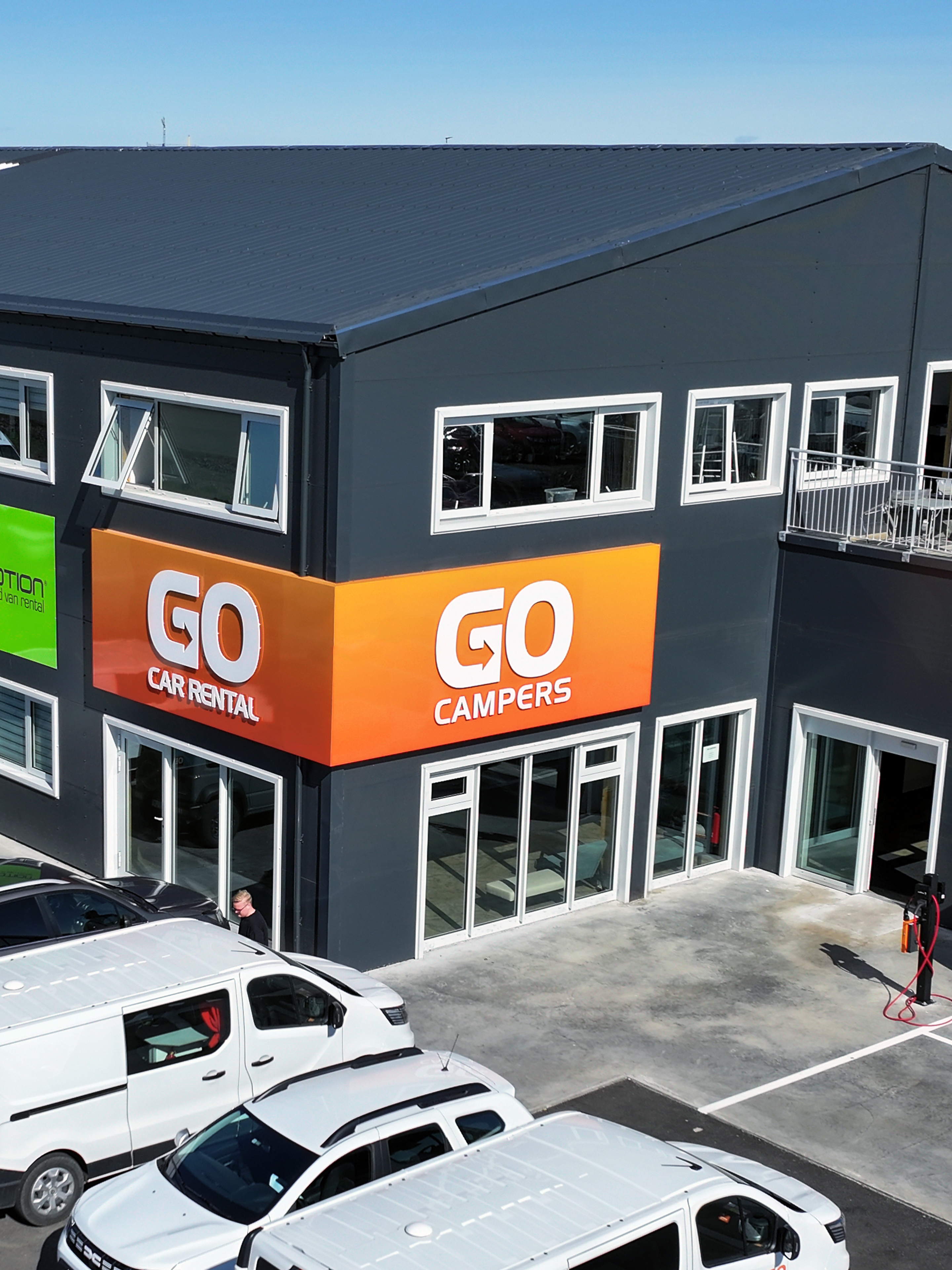 Go Car Rental islande nouveau bureaux proche de l'aéroport de Keflavik