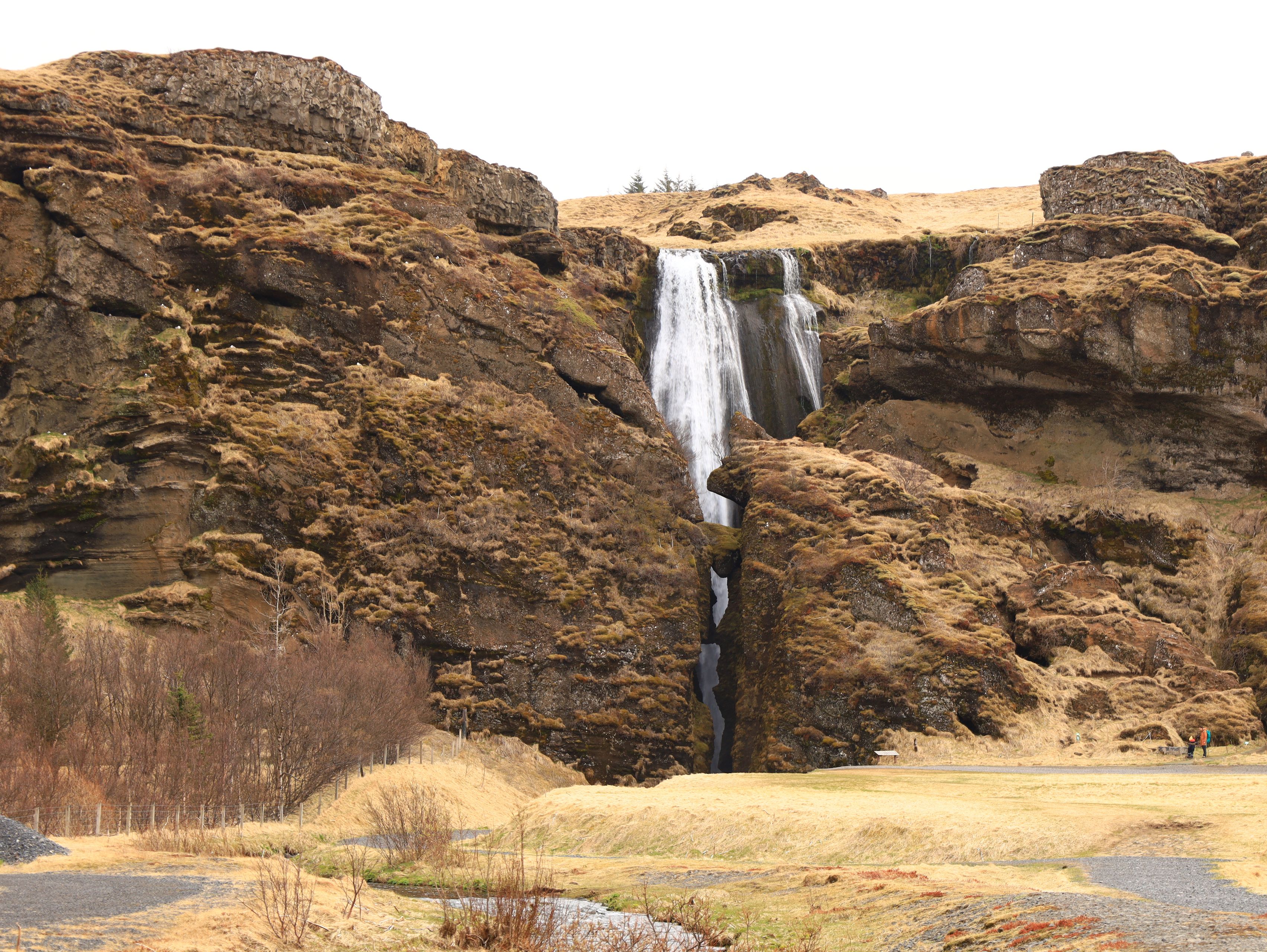 Gljúfrabúi from outside