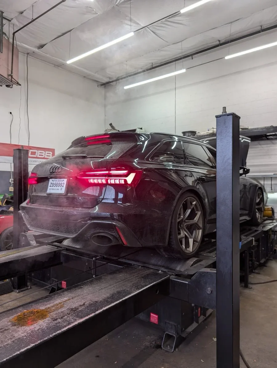An Audi RS6 on a dynometer.
