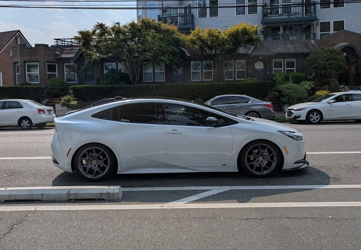 2024 Toyota Prius LTD