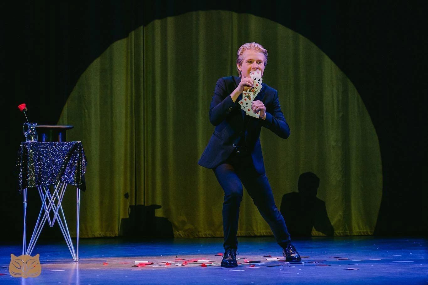 Golden Cat Gathering | Gabrovo | Bulgaria|  1st prize winner Stage Competition Manipulation