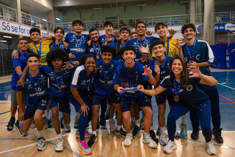 Cruzeiro conquista o terceiro lugar na Copa Minas Sub-16 de Vôlei