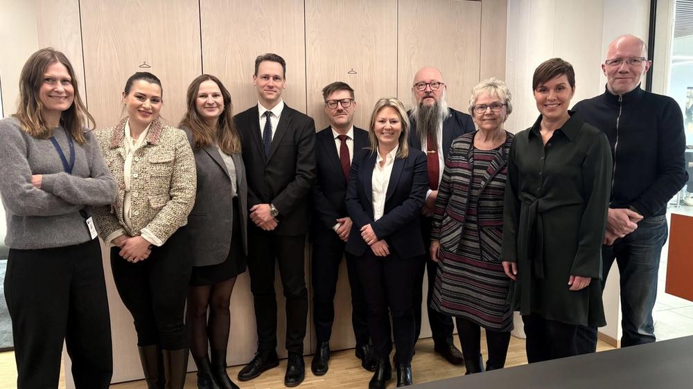 Bilde av deltagere på høringsmøtet