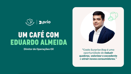 a poster with a man in a suit and the words um cafe com eduardo almeida