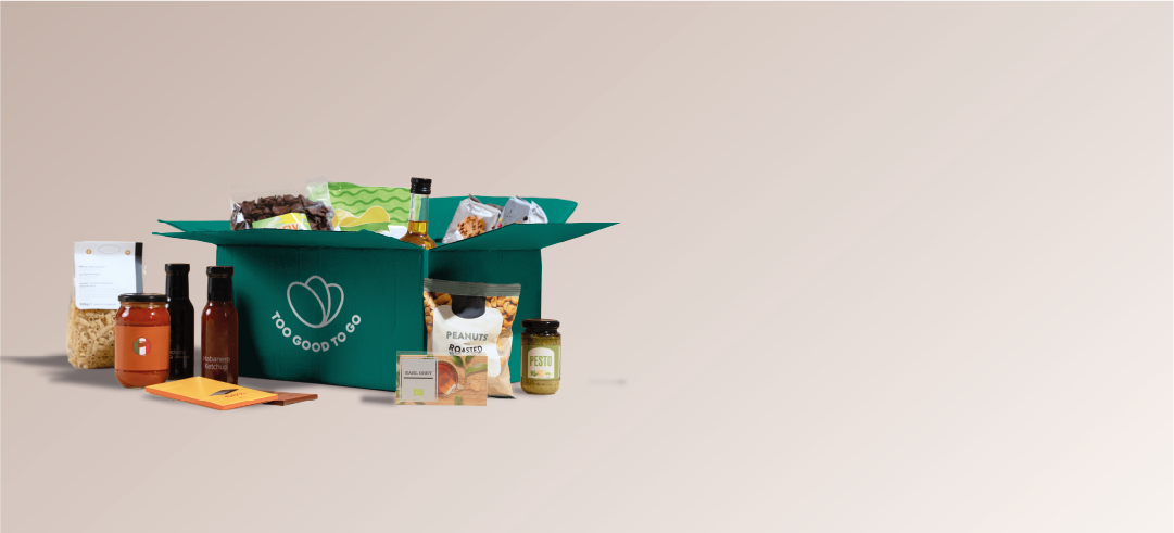 Caja Despensa Too Good To Go con algunos de los productos que puedes salvar