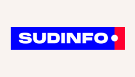 SUDINFO logo with white text on a blue background, a white dot, and a red vertical bar.
