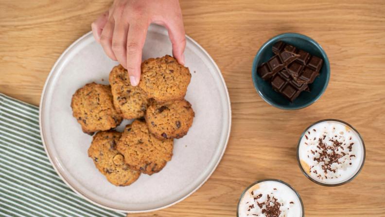 Recipe: Turning Stale Bread Into Cookies