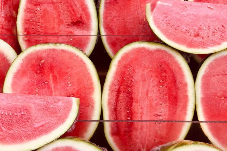 3 manieren om watermeloenschil te eten